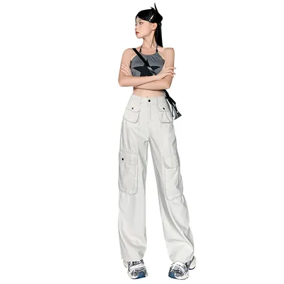 Calça Cargo pernas largas com múltiplos bolsos Feminina — view 5