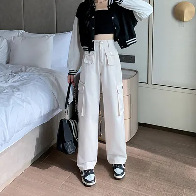Wide-Leg High-Rise Multi-Pocket Jeans — view 3