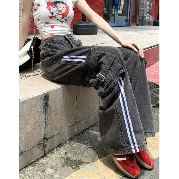 Wide-Leg High-Rise Multi-Pocket Jeans — view 1