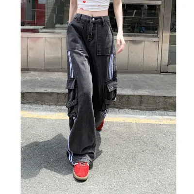 Wide-Leg High-Rise Multi-Pocket Jeans — view 5