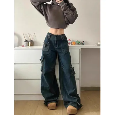 Wide-Leg High-Rise Multi-Pocket Cargo Pants — view 4